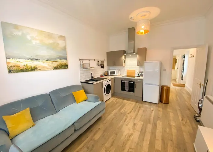 Lovely Annexe By The Beach, In Central Worthing.